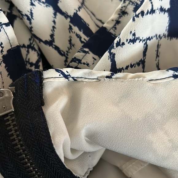 Material Girl Blouse | SIZE S - Picture 5 of 5